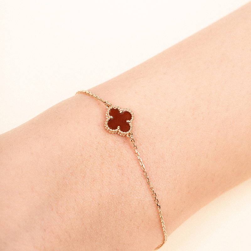 ROSHWE LONDON Dark Red Single Clover Four Leaf Bracelet 925 Silver 18k Gold Plated